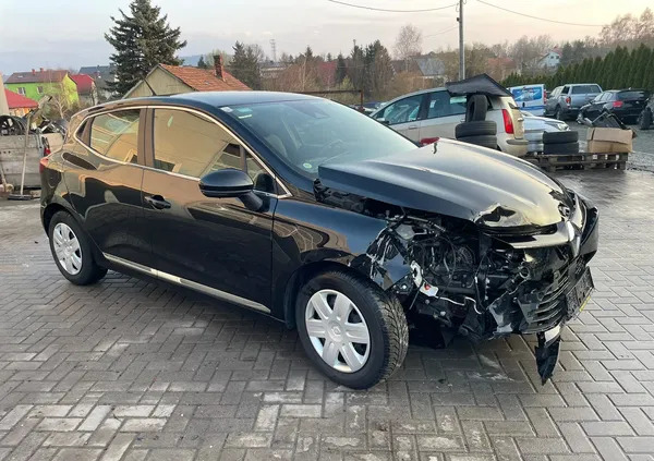 samochody osobowe Renault Clio cena 18900 przebieg: 51000, rok produkcji 2019 z Jutrosin